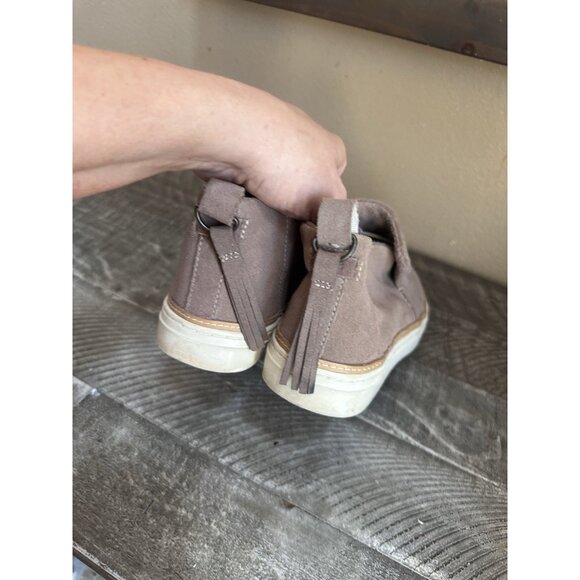 TOMS Womens Beige Pull Tab Tassel Paxton Leather Athletic Sneakers Size W9 - Picture 4 of 5